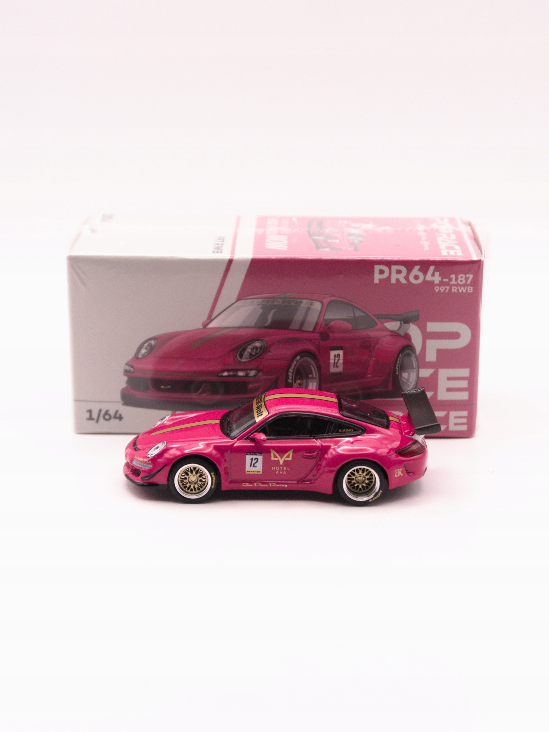 Pop Race 997 RWB *Ava*, Pink 1:64