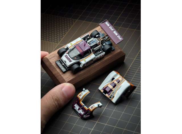 Street Weapon TSD Jaguar XJR9, various 1:64